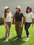 Crop negro con estampado gris